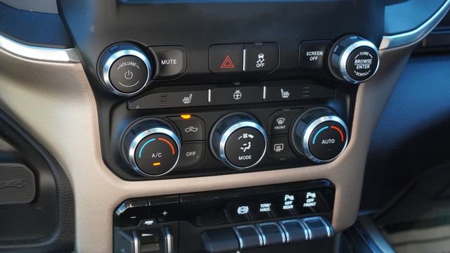 Used 2022 RAM 3500 Laramie AWD/4WD image 25