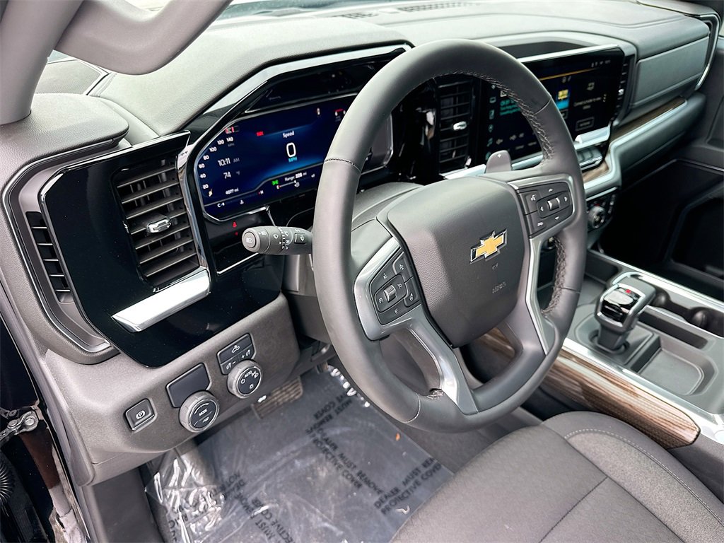 Used 2025 Chevrolet Silverado 1500 LT w/ All Star Edition Plus image 9