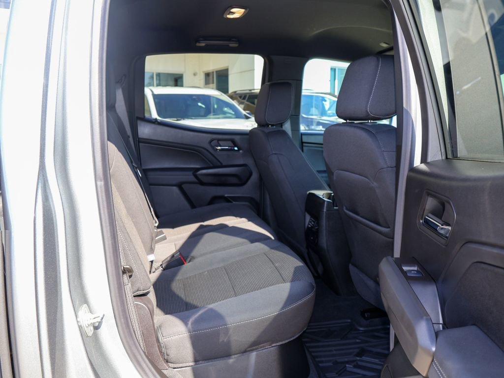Used 2024 Chevrolet Colorado LT RWD image 25