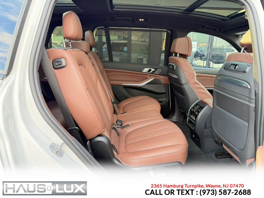 Used 2023 BMW X7 M60i image 27