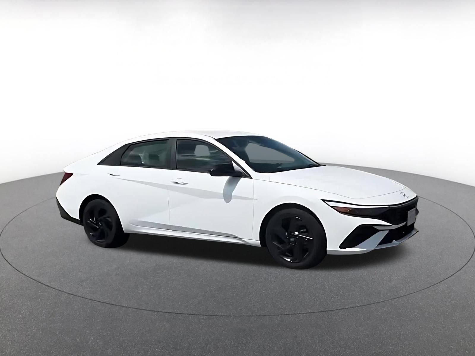 Used 2026 Hyundai Elantra Sport FWD video 2