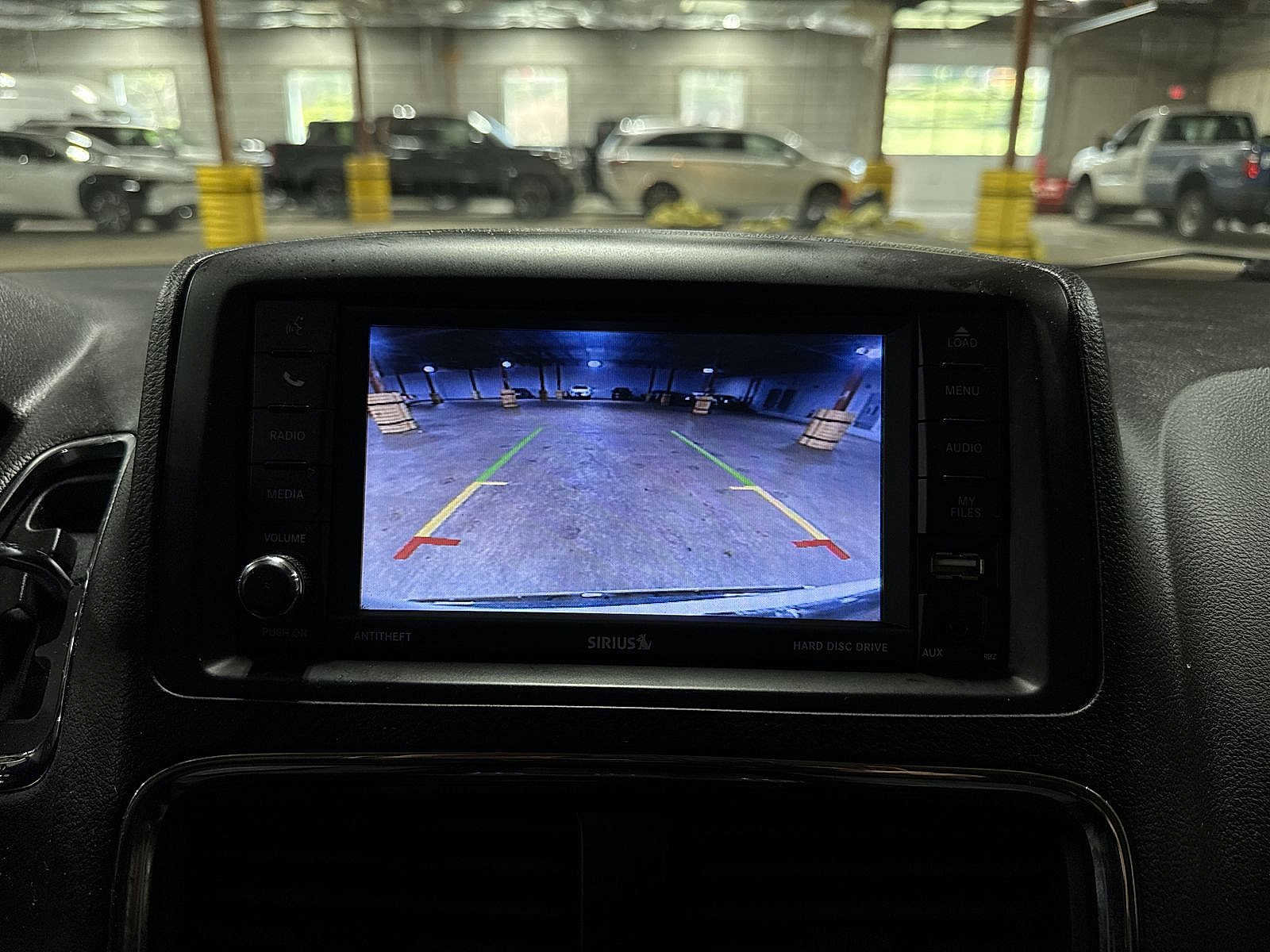 Used 2019 Dodge Grand Caravan SE w/ UConnect Hands-Free Group image 23