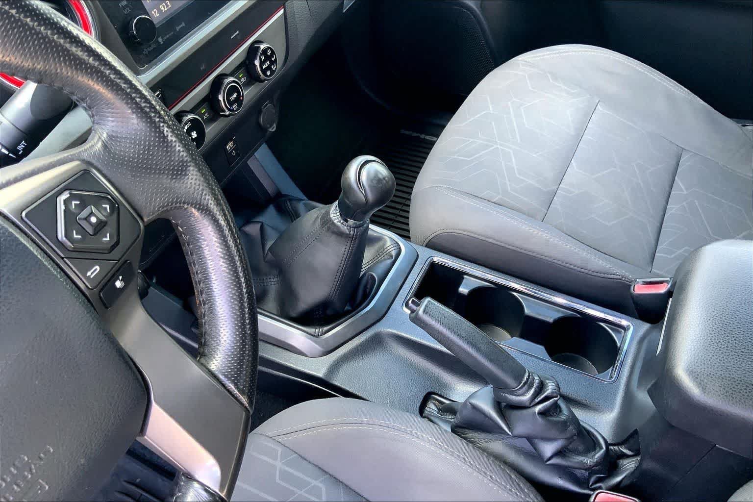 Used 2016 Toyota Tacoma SR AWD/4WD image 16