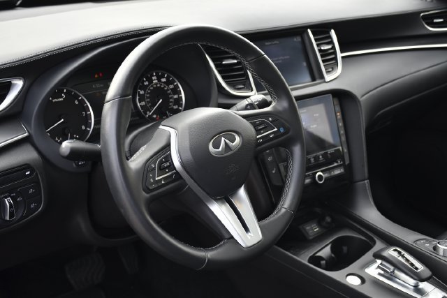 Used 2025 INFINITI QX50 Luxe AWD/4WD image 21