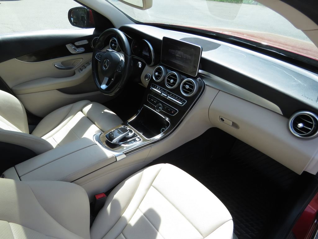Used 2018 Mercedes-Benz C 300 4MATIC Sedan image 14