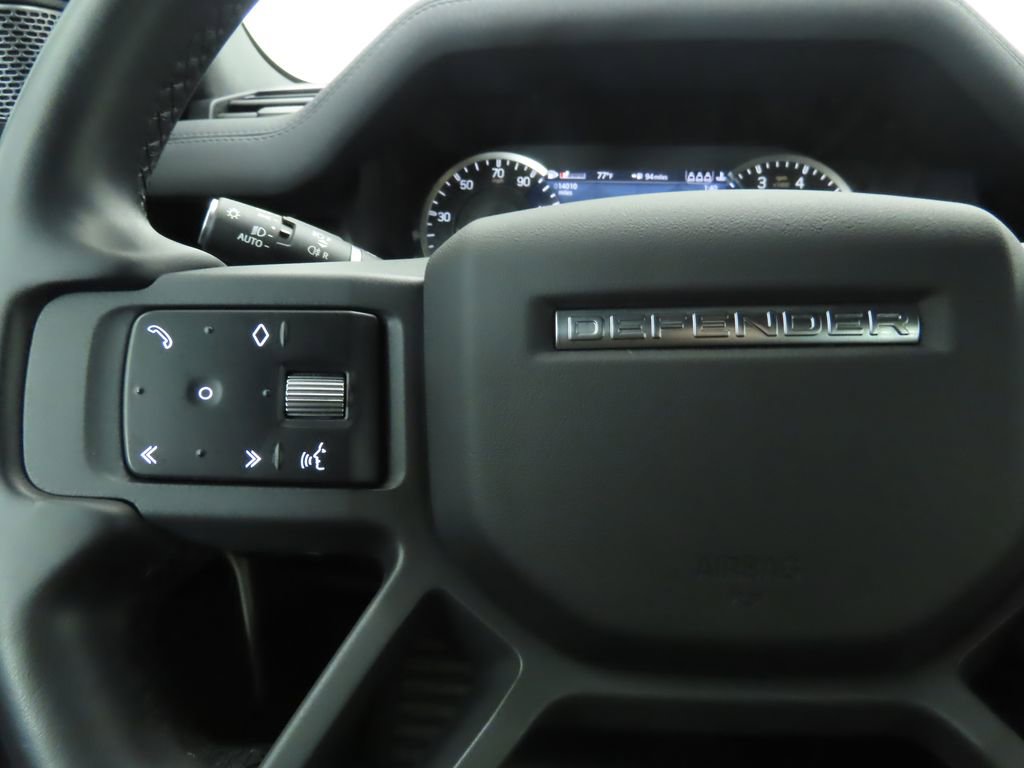Certified 2023 Land Rover Defender 90 X-Dynamic SE image 11