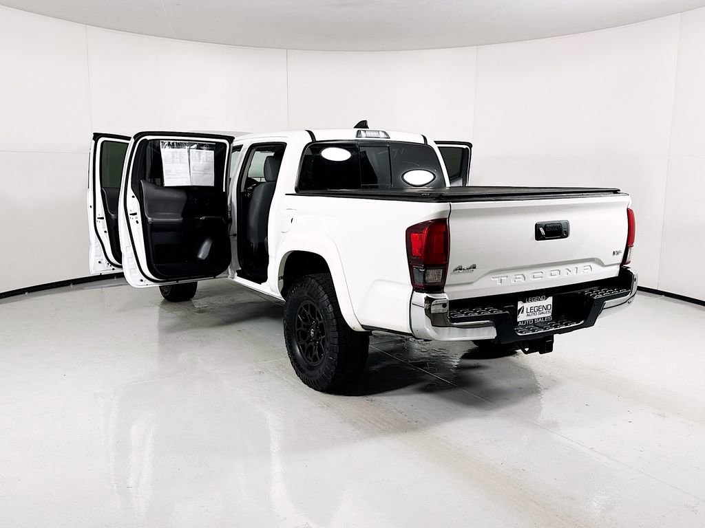 Used 2020 Toyota Tacoma SR5 AWD/4WD image 24