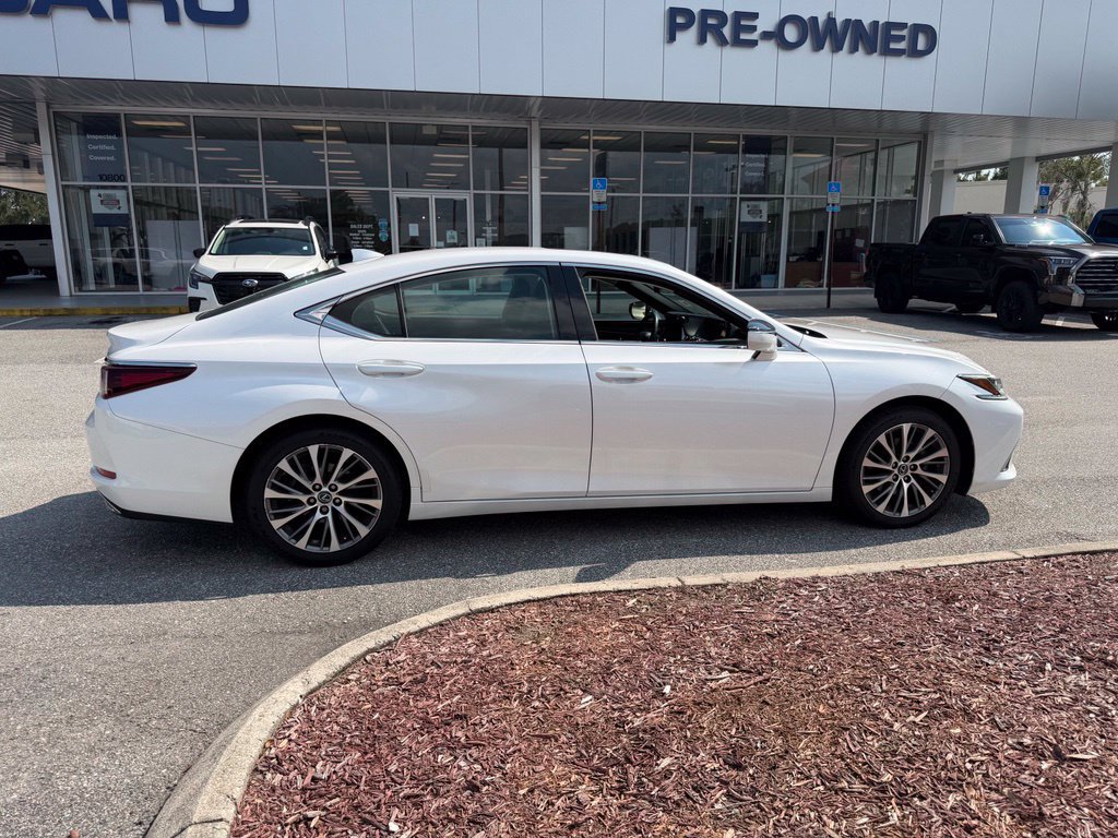 Used 2020 Lexus ES 350 w/ Premium Package FWD image 2