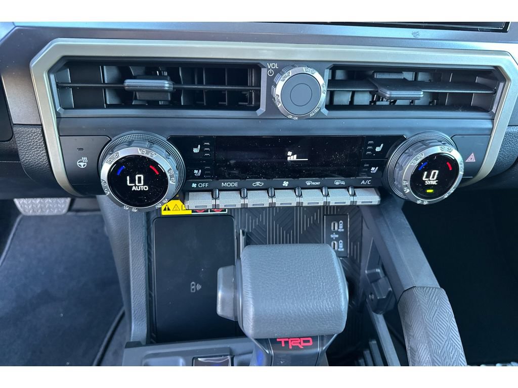 New 2026 Toyota Tacoma TRD Off-Road w/ TRD Off Road Premium Package AWD/4WD image 22