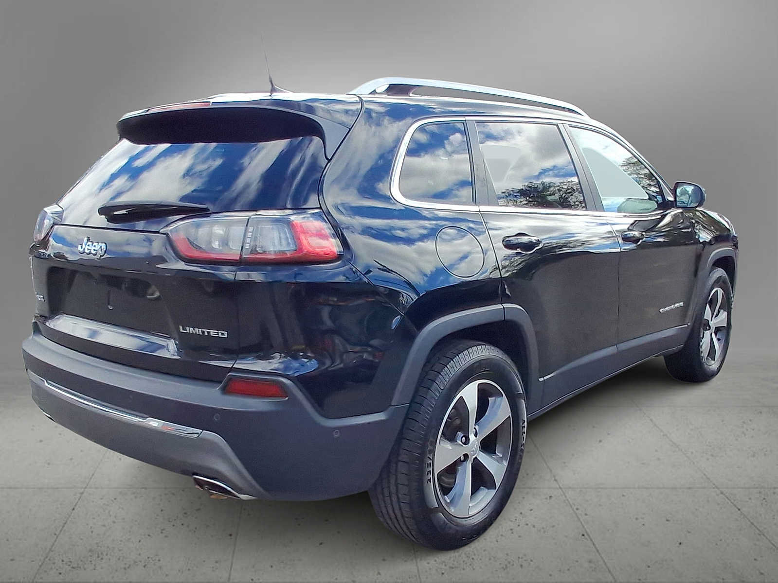 Used 2021 Jeep Cherokee Limited AWD/4WD image 8