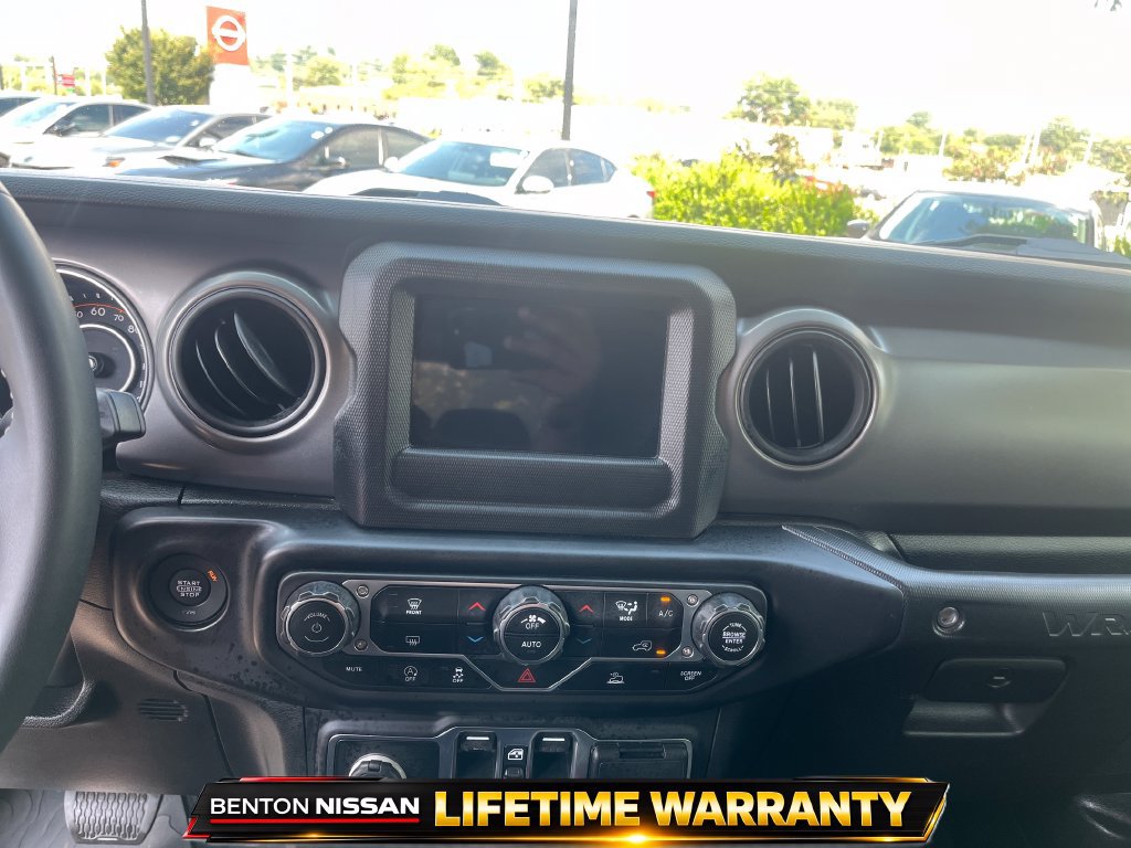 Used 2023 Jeep Wrangler Unlimited Sport AWD/4WD image 18