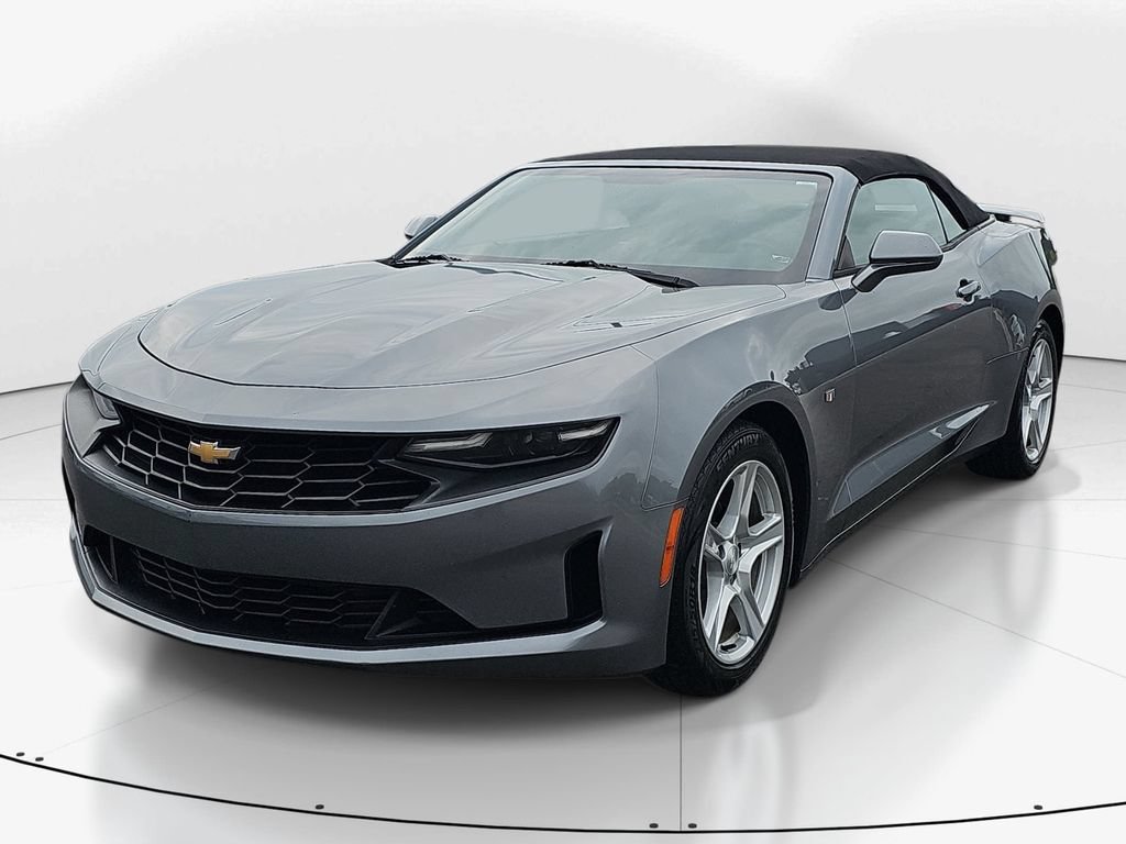Used 2020 Chevrolet Camaro LT RWD image 11
