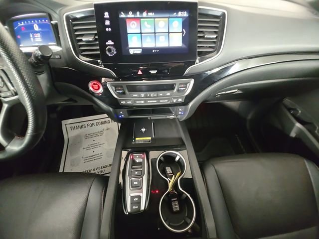 Used 2024 Honda Passport Black Edition image 11