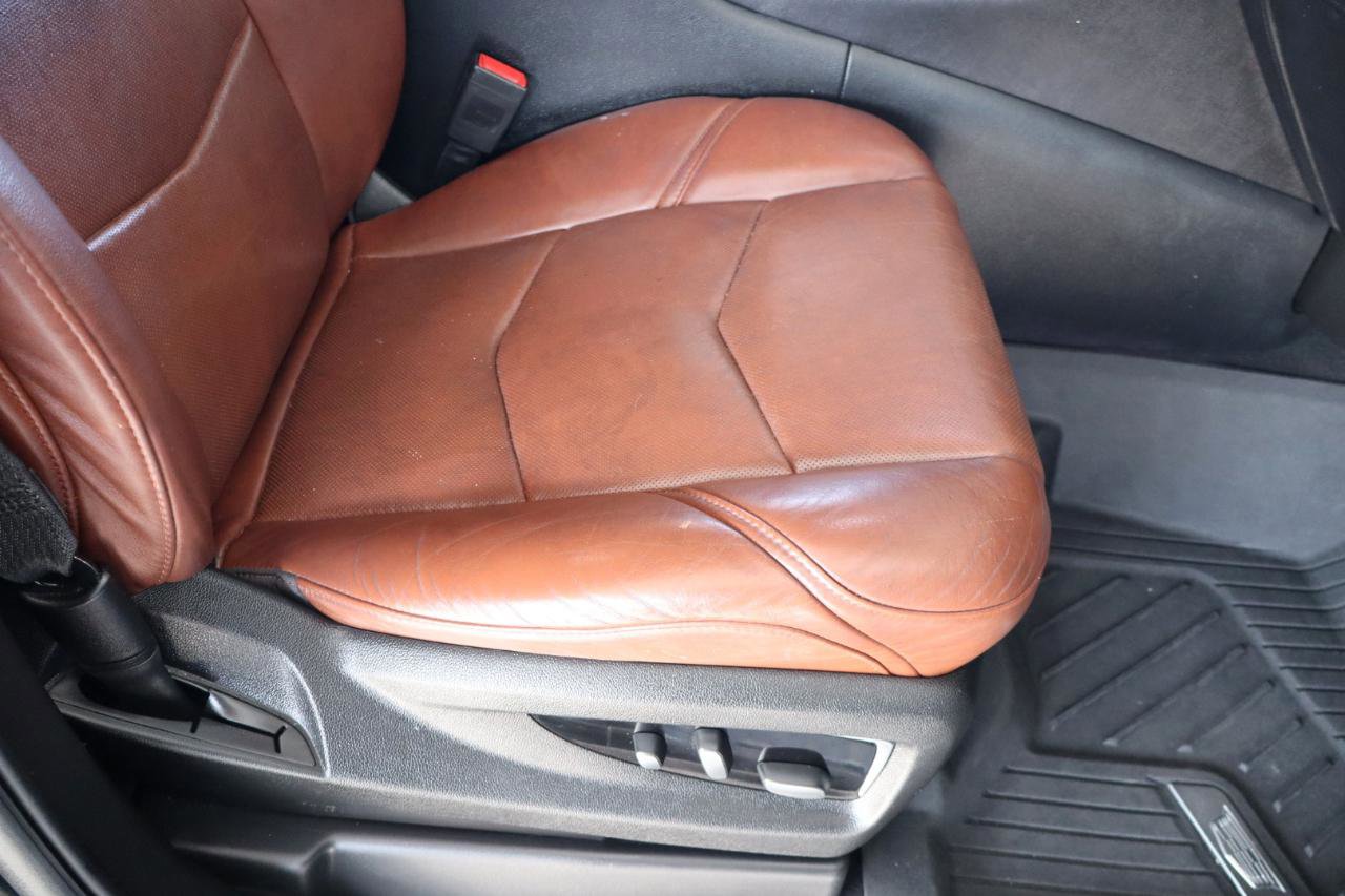Used 2018 Cadillac Escalade Luxury RWD image 42