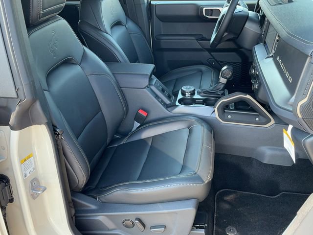 New 2025 Ford Bronco Badlands image 16