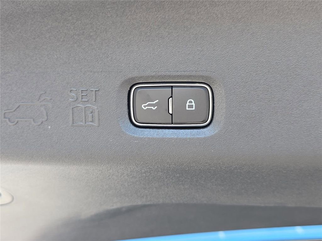 New 2026 Lincoln Navigator L Black Label w/ Black Label Special Edition image 28