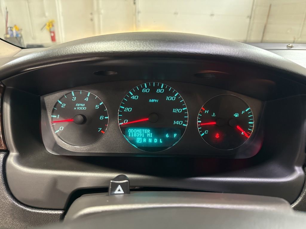 Used 2014 Chevrolet Impala LT w/ LT Sunroof Package image 15