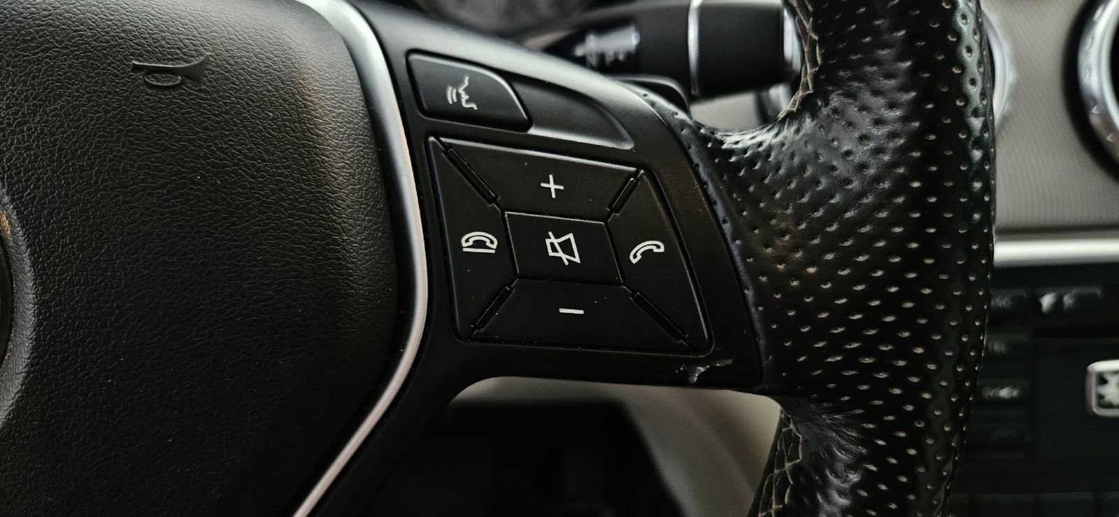 Used 2015 Mercedes-Benz GLA 250 4MATIC image 12