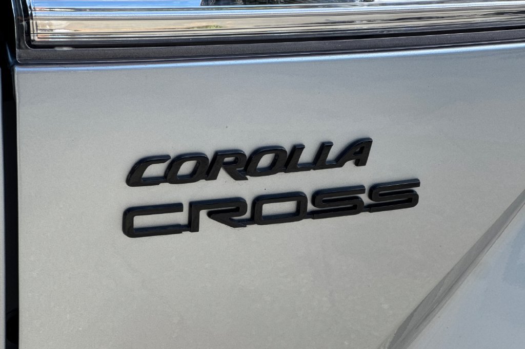 Certified 2025 Toyota Corolla Cross AWD Hybrid image 26