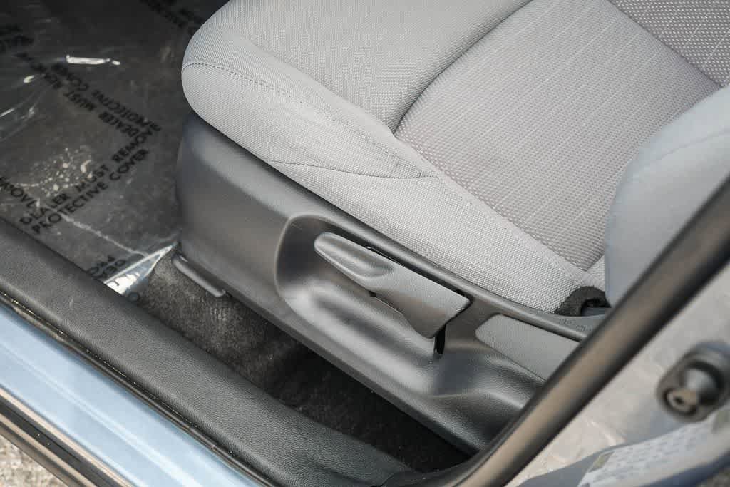 Used 2025 Toyota Corolla Cross AWD Hybrid image 24