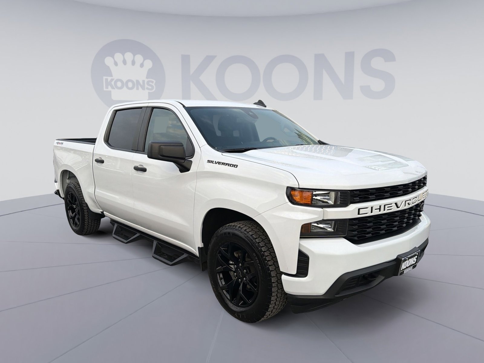 Used 2022 Chevrolet Silverado 1500 Custom w/ LPO, Blackout Package image 10