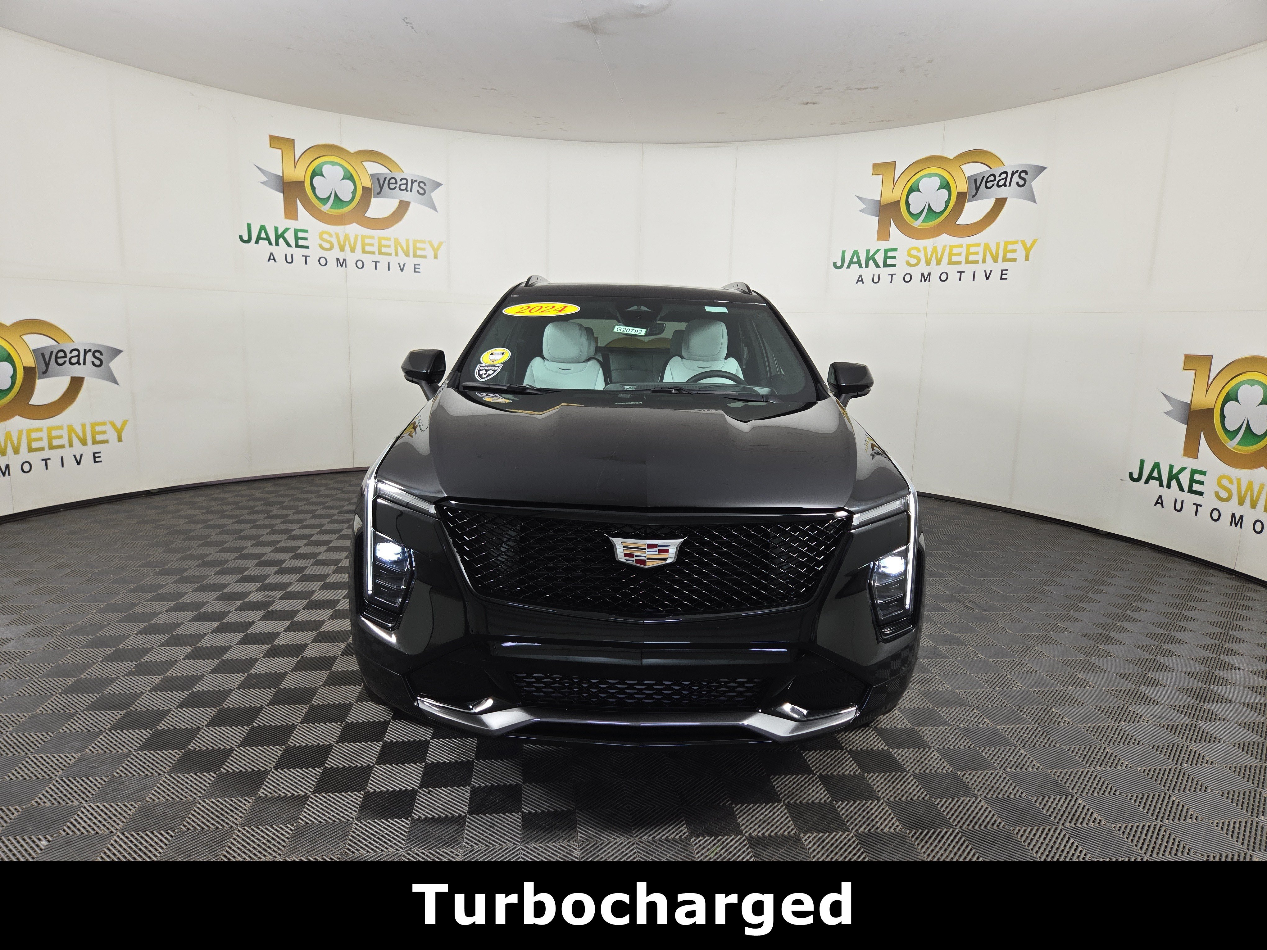 Certified 2024 Cadillac XT4 Sport AWD/4WD image 2