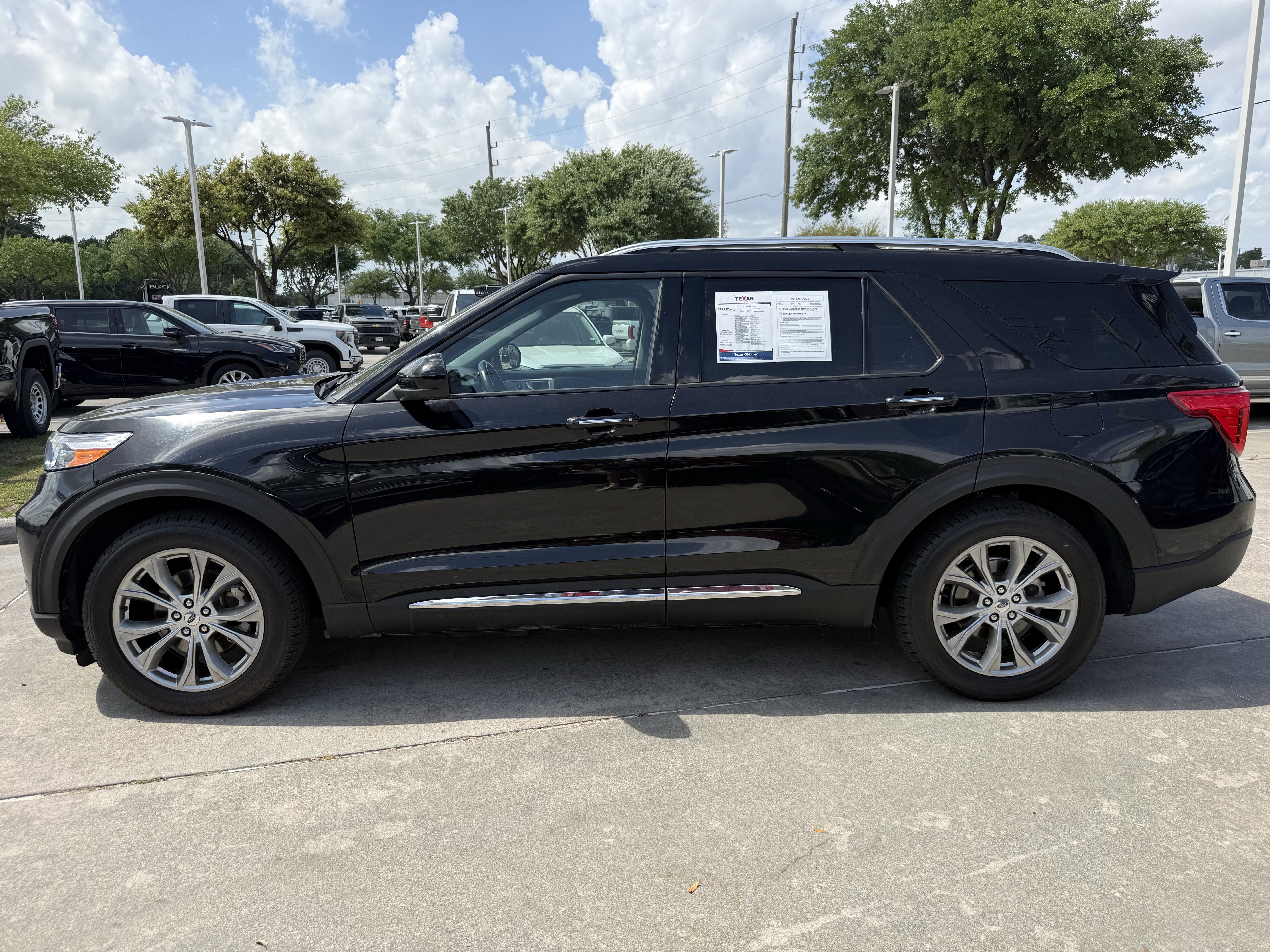 Used 2022 Ford Explorer Limited image 8