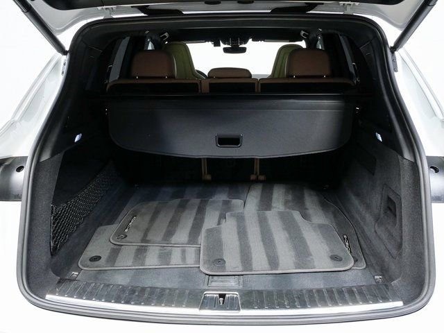 Used 2023 Porsche Cayenne image 30