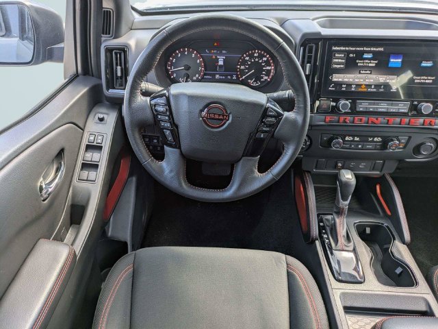 Used 2025 Nissan Frontier PRO-4X w/ Interior Protection Package AWD/4WD image 17