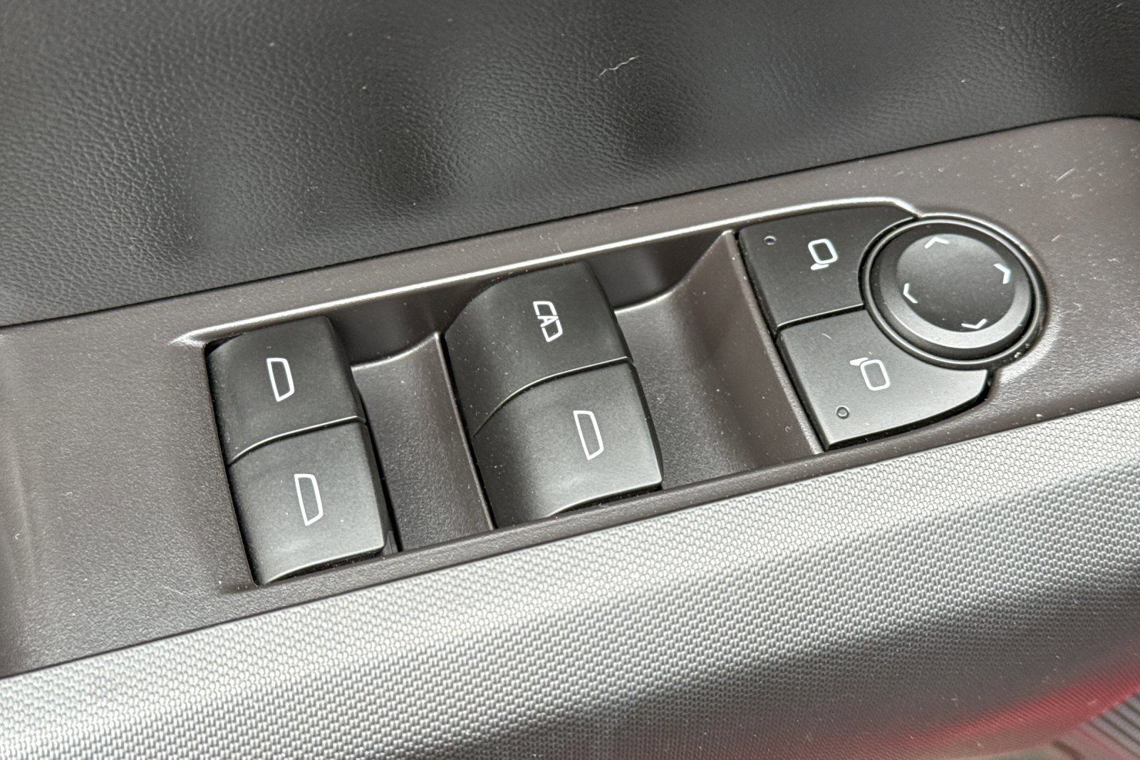Used 2023 GMC Canyon Elevation w/ Convenience Package AWD/4WD image 13