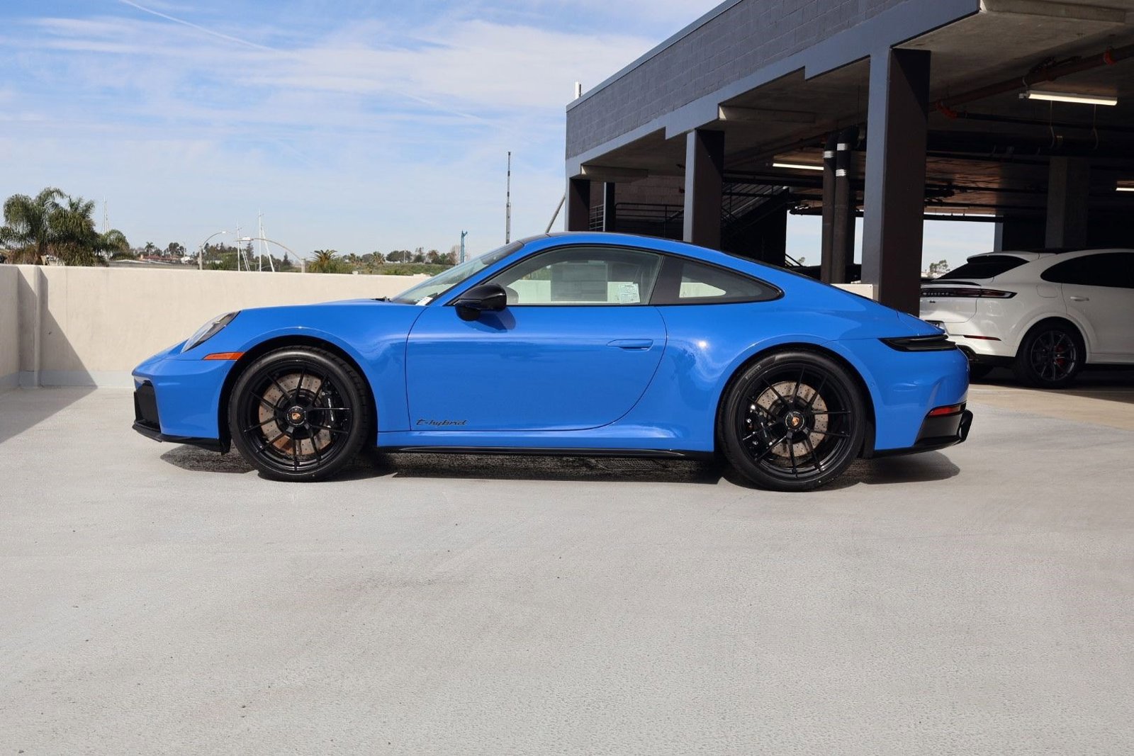 New 2026 Porsche 911 Carrera GTS image 2