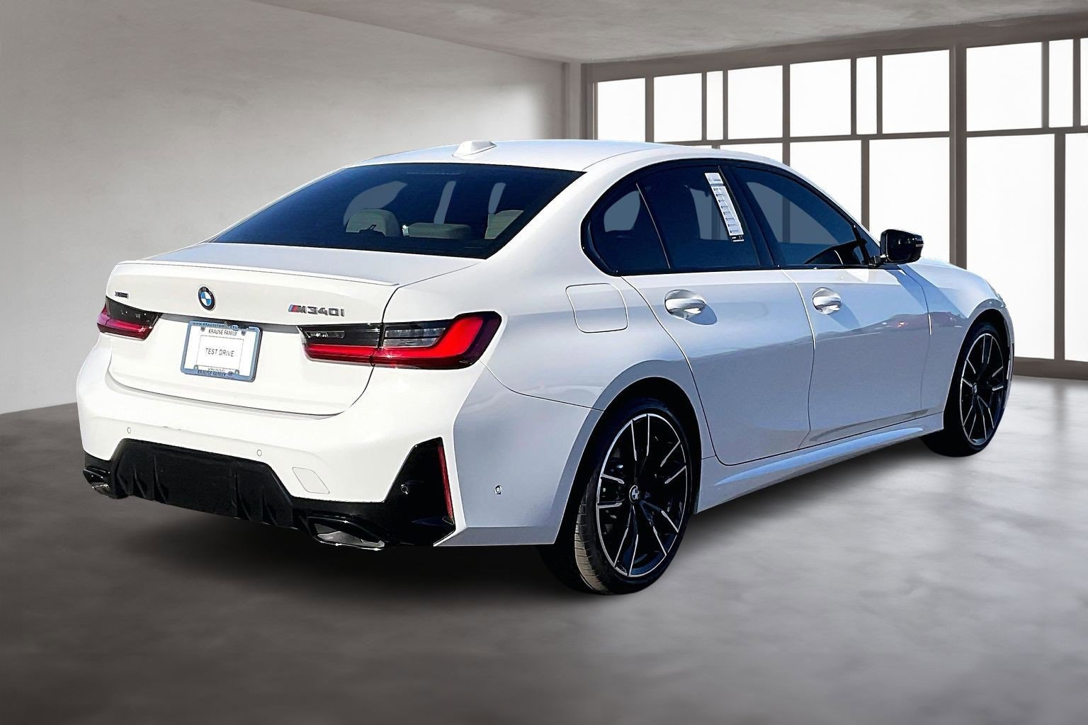 Used 2023 BMW M340i xDrive image 6