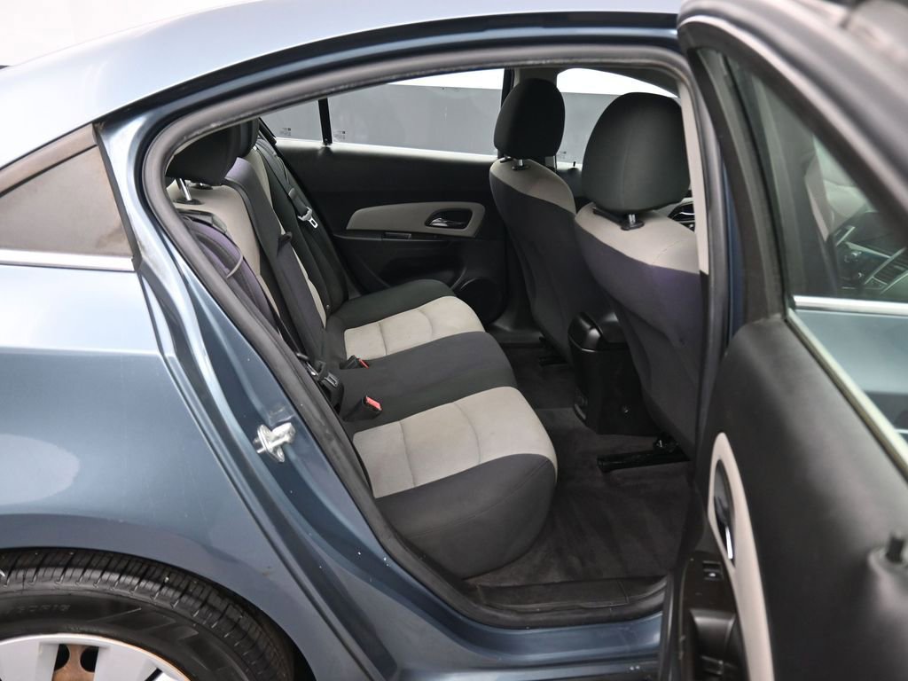 Used 2012 Chevrolet Cruze LS w/ Connectivity Package image 29