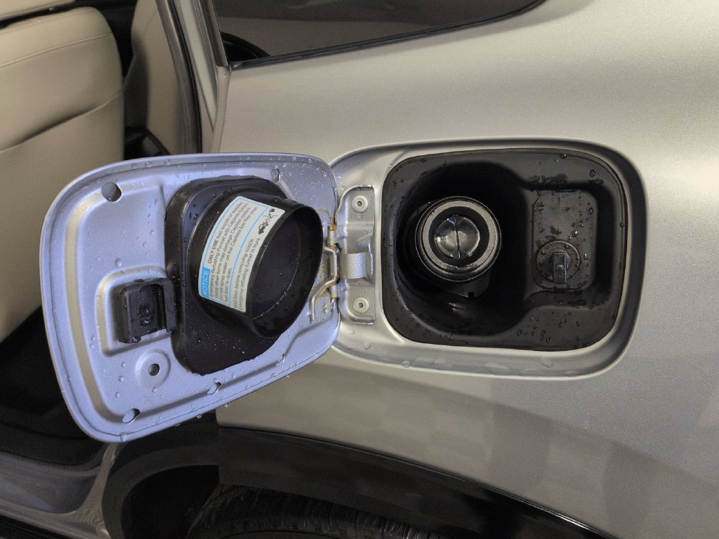 Used 2024 Honda HR-V EX-L image 18