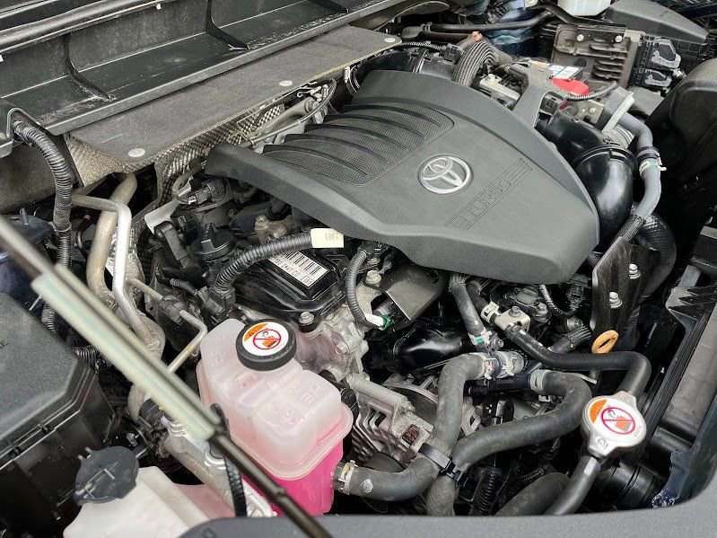 Used 2023 Toyota Highlander XLE image 32