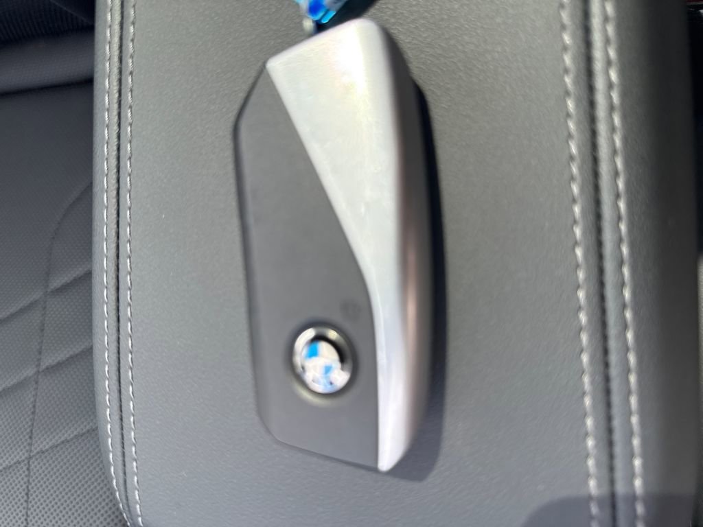 Used 2025 BMW X1 xDrive28i AWD/4WD image 33