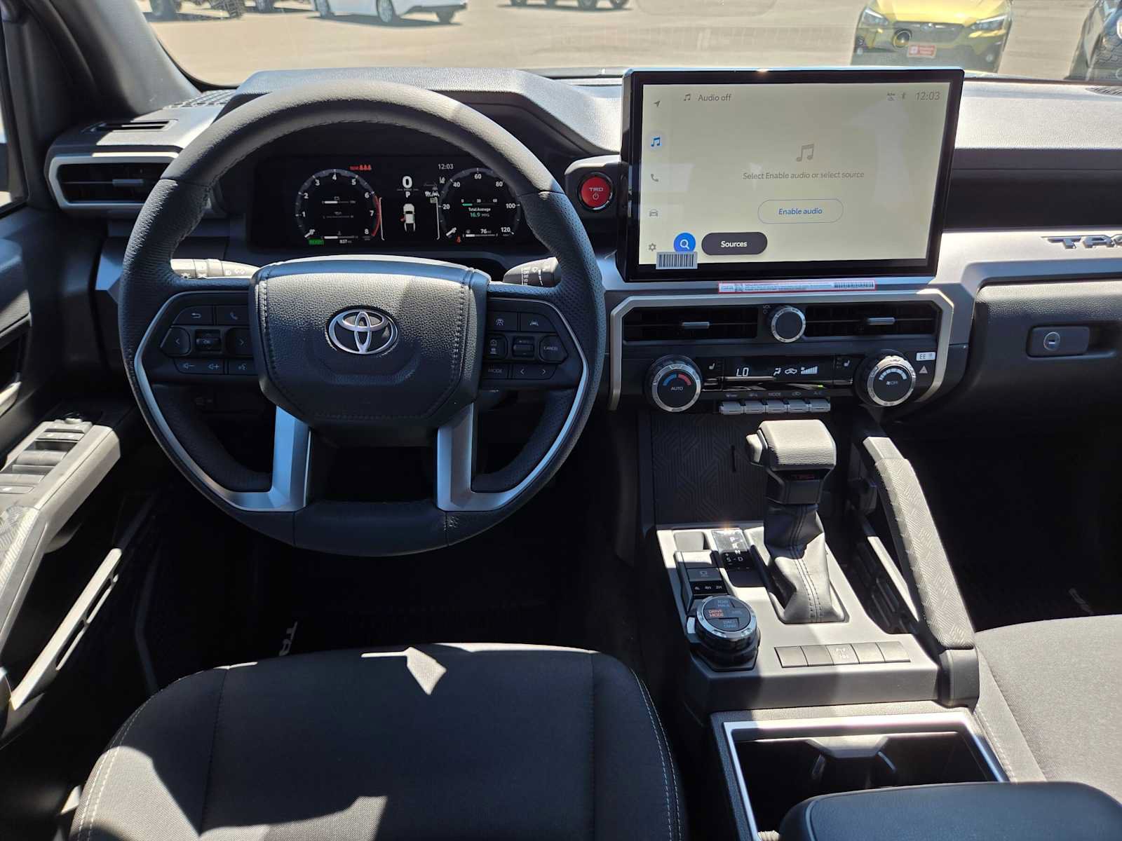 Certified 2025 Toyota Tacoma TRD Off-Road AWD/4WD image 22