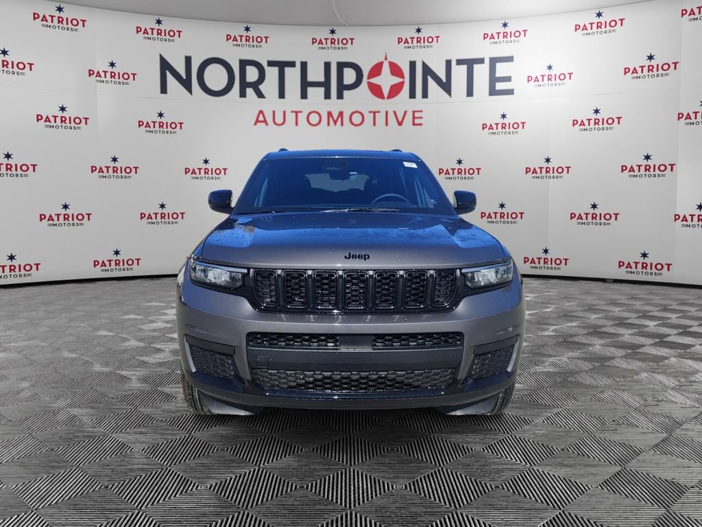 New 2025 Jeep Grand Cherokee L Altitude image 9
