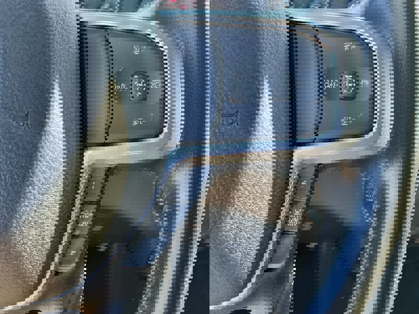 Used 2024 RAM 2500 Laramie image 25