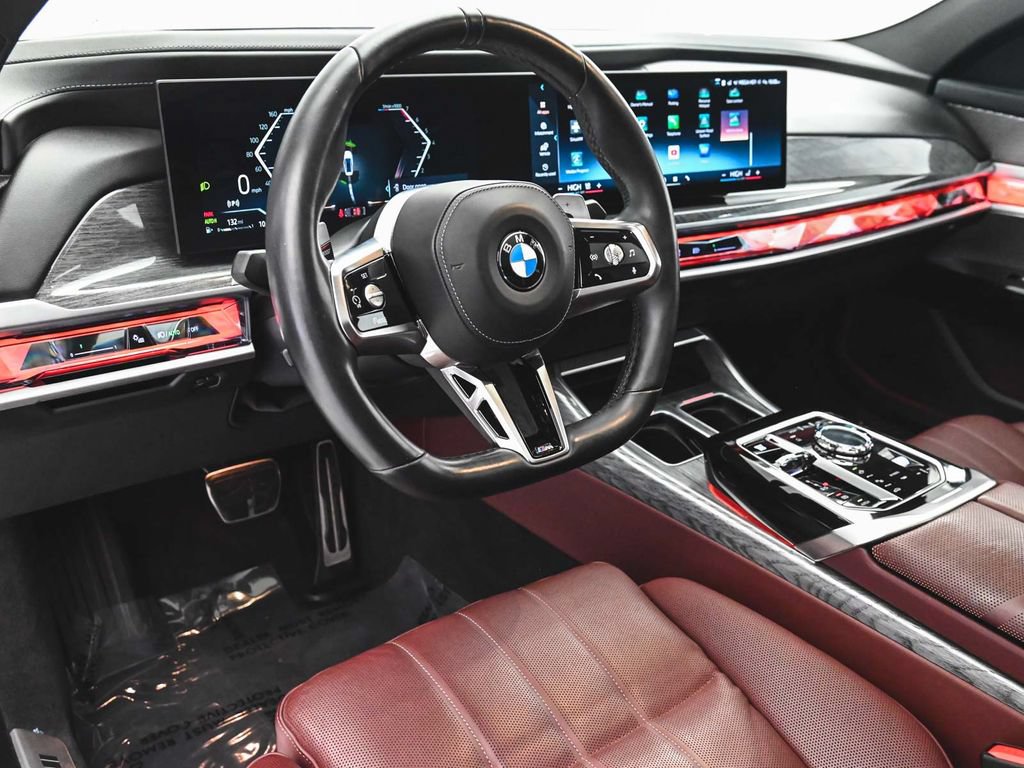 Used 2025 BMW 760i xDrive w/ Premium Package AWD/4WD image 20
