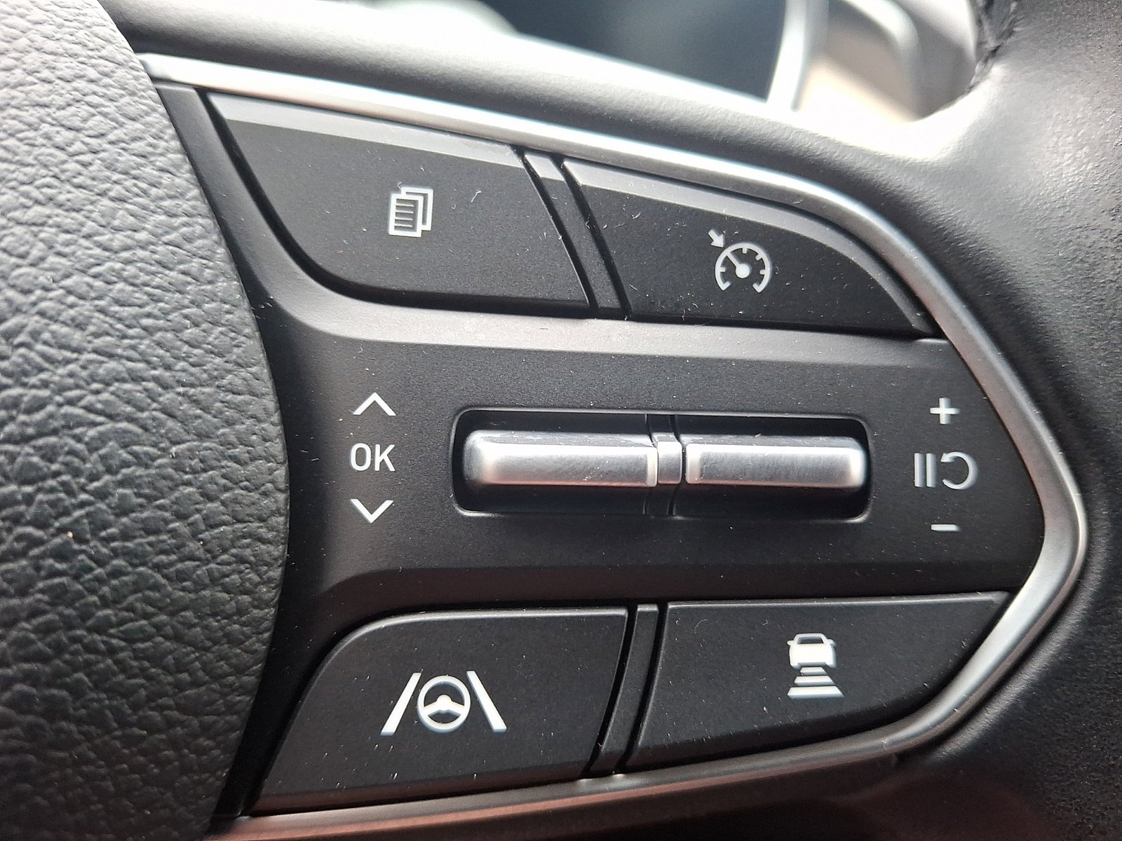Certified 2023 Hyundai Santa Fe Limited AWD/4WD image 22