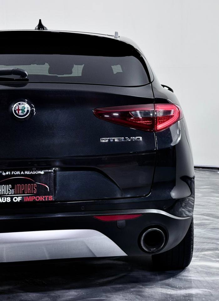 Used 2019 Alfa Romeo Stelvio Ti image 14