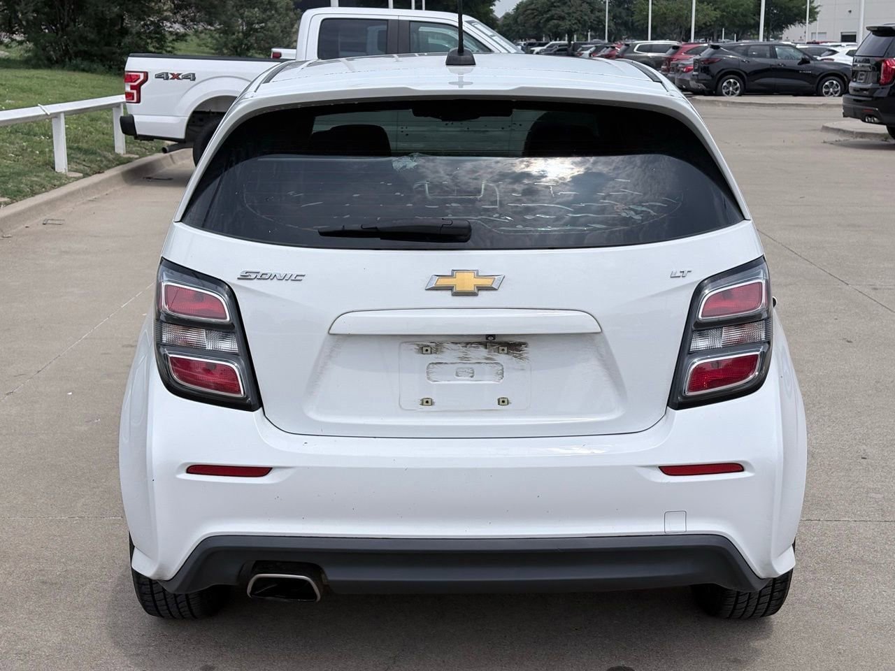 Used 2017 Chevrolet Sonic LT FWD image 5
