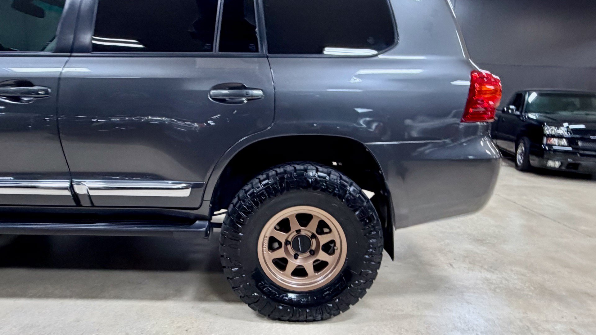 Used 2014 Toyota Land Cruiser AWD/4WD image 15