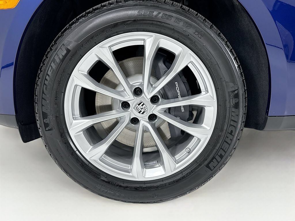New 2026 Porsche Macan AWD/4WD image 33