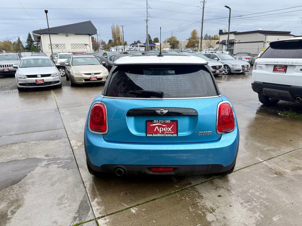 Used 2016 MINI Cooper 2-Door Hardtop image 6