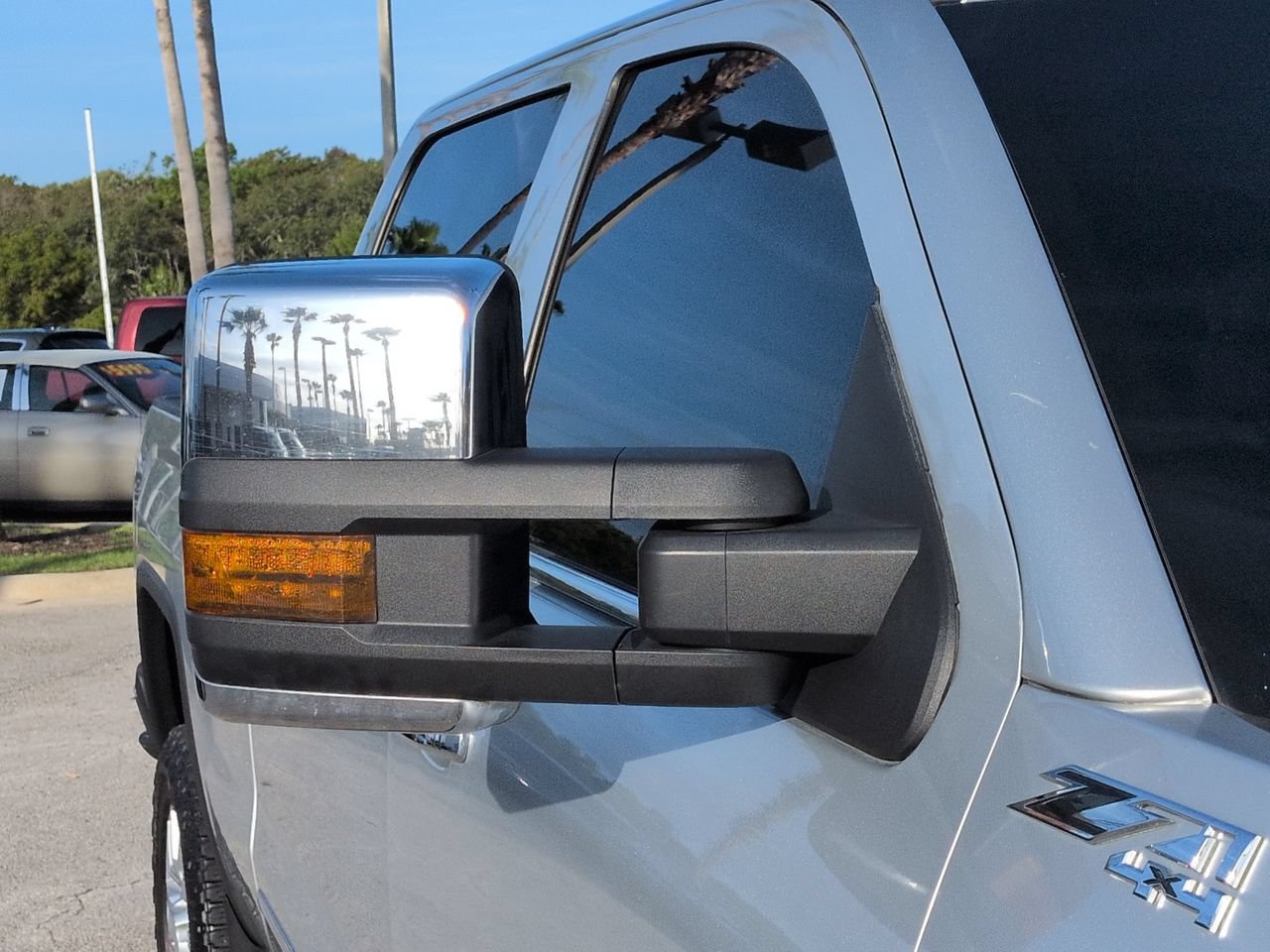 Used 2017 GMC Sierra 2500 SLT w/ Suspension Package, Off-Road AWD/4WD image 11