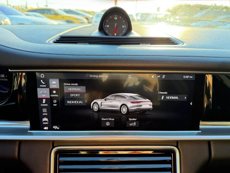 Used 2018 Porsche Panamera 4 AWD/4WD image 24