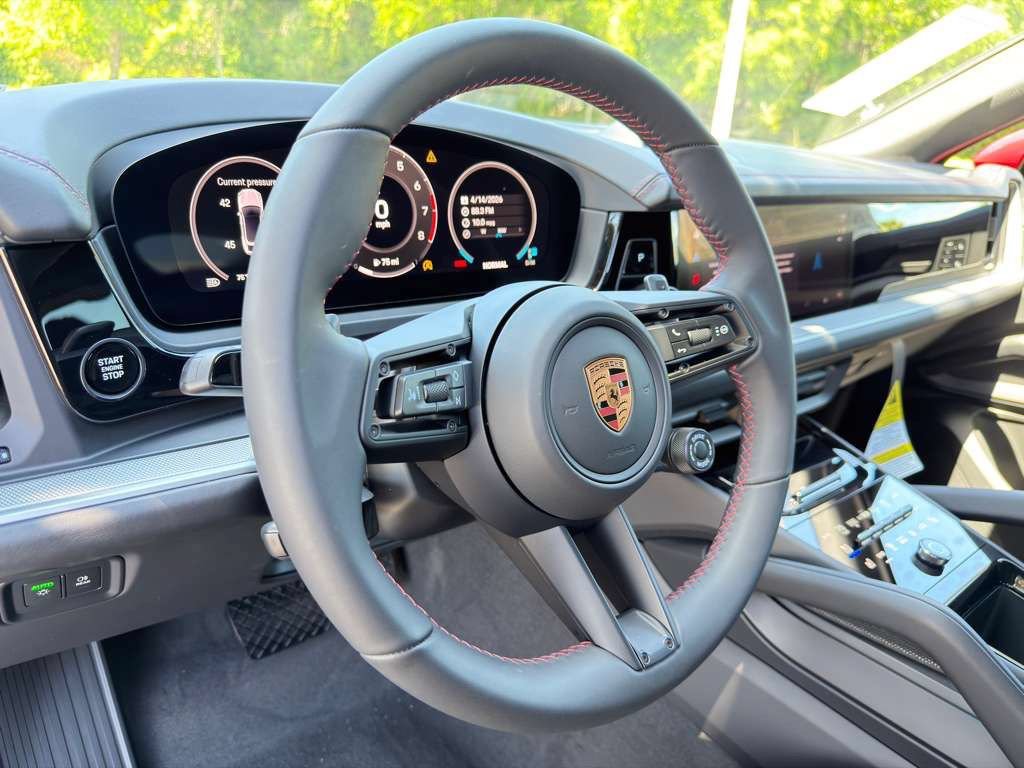 New 2026 Porsche Cayenne Coupe AWD/4WD image 9