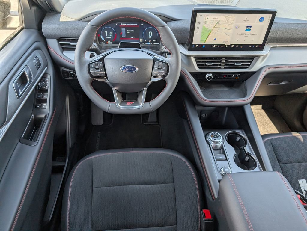 Used 2026 Ford Explorer ST image 13